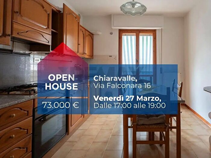 Appartamento quadrilocale in vendita in Via Falconara, Chiaravalle