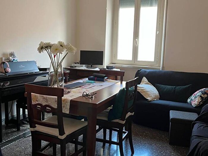 Appartamento bilocale in affitto in Via Fara Sabina, Africano Villa Chigi, Roma