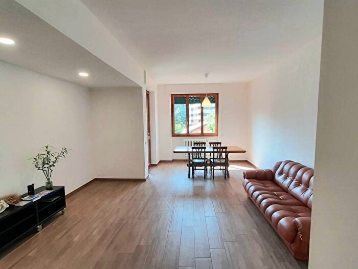 Appartamento quadrilocale in affitto in Via Valcava, Triante, Monza