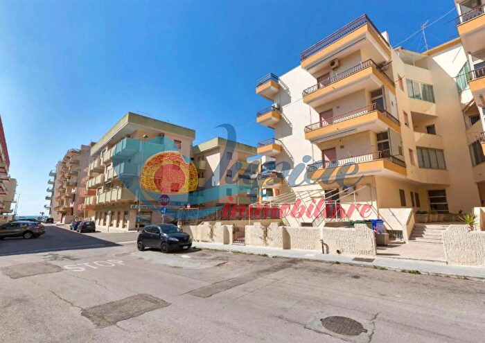 Appartamento trilocale in vendita in Via Girolamo Savonarola Gallipoli, Gallipoli
