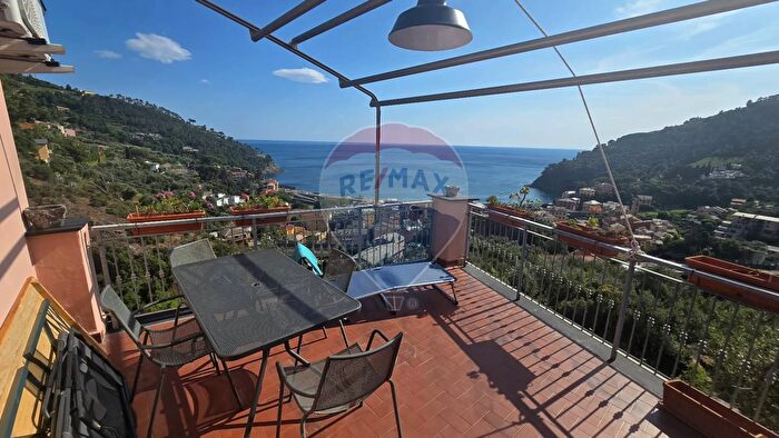 Appartamento con 5 locali in vendita in Localita Serra, Bonassola