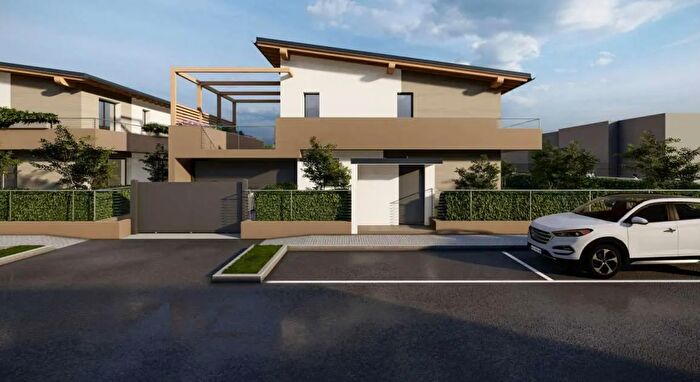 Case in Vendita e in Affitto - 3