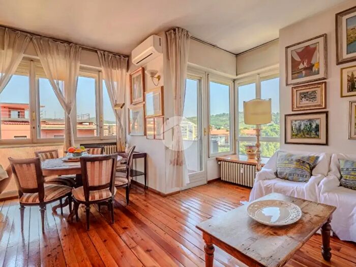 Appartamento con 5 locali in vendita in Via Alvise Mocenigo, Verona