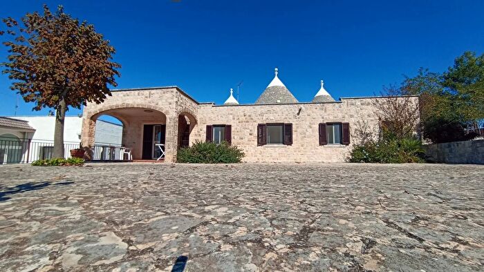 Casa quadrilocale in vendita in Fasano