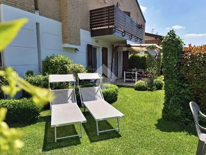 Casa con 5 locali in vendita in Via Papa Giovanni Paolo II, Poggio Renatico