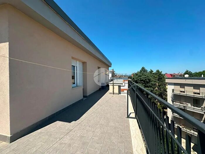 Appartamento quadrilocale in affitto in Via Zara, Viterbo