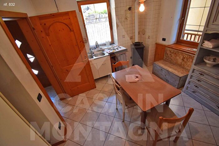 Appartamento trilocale in vendita in Valfloriana