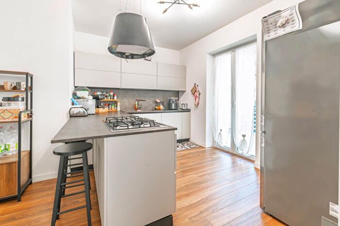 Case in Vendita e in Affitto - 3