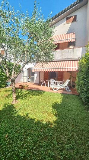 Casa con 5 locali in vendita in Via delle Cateratte, Montignoso