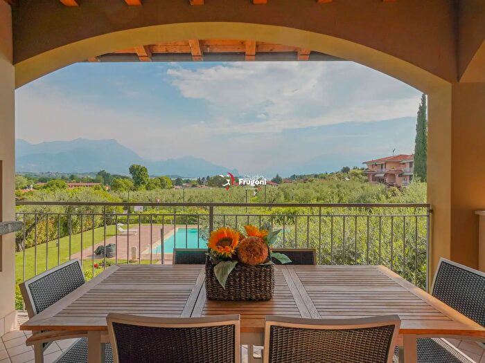 Appartamento quadrilocale in vendita in Via Corso Europa, Manerba Del Garda