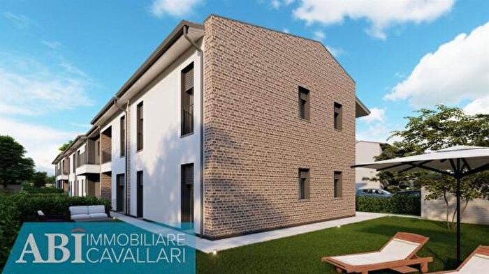 Appartamento quadrilocale in vendita in Via FLli Rosselli, Faenza