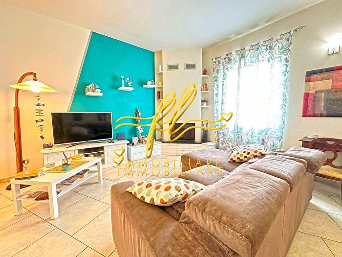 Casa con 6 locali in vendita in Bibbona