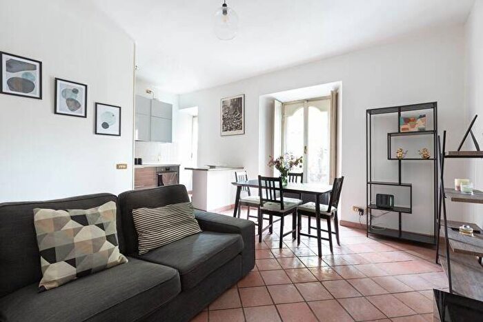 Appartamento trilocale in affitto in Via Marsala, Moscova, Milano