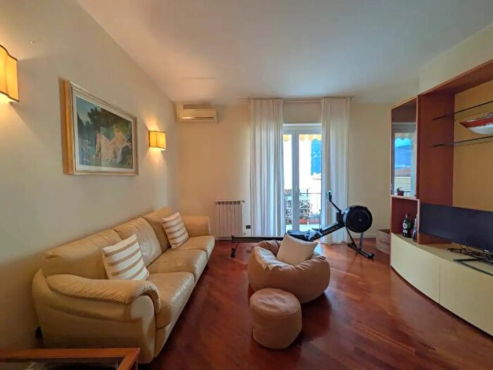 Appartamento con 5 locali in affitto in La Spezia