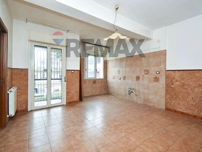 Appartamento con 6 locali in vendita in Via Terreforti, Catania