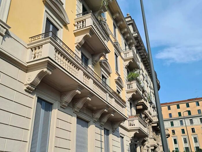Appartamento monolocale in affitto in Via Stresa, Milano