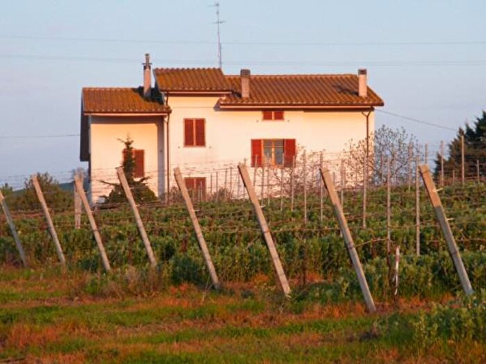 Casa con 6 locali in vendita in Piazzale Domenico Ricci, San Paolo Di Jesi