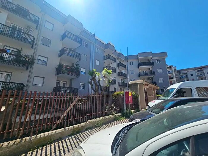 Appartamento trilocale in vendita in Via Pisa, Trani
