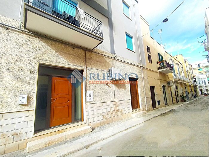 Appartamento bilocale in vendita in Via Madonna delle Grazie, Trani