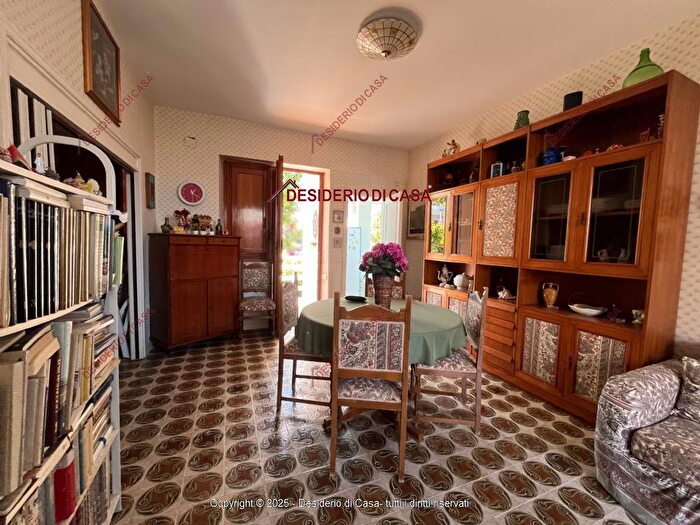 Casa quadrilocale in vendita in Ss Settentrionale Sicula Casteldaccia Sicilia, Casteldaccia