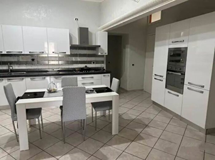 Casa con 6 locali in vendita in Piazza Bellini, Lentini