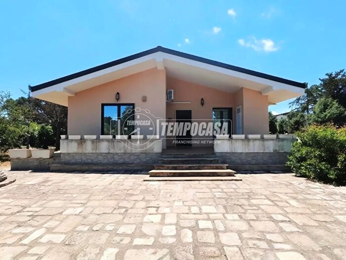 Casa trilocale in vendita in Carraro Procino, Gioia Del Colle