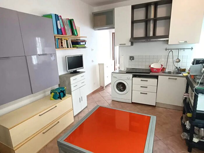 Appartamento monolocale in vendita in Via Chiaravagna, Genova