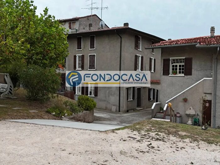 Casa con 5 locali in vendita in Via Grezze, Desenzano Del Garda