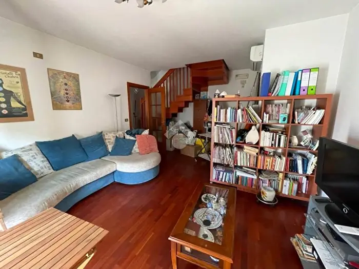 Appartamento trilocale in vendita in Via Schuman, Centro, Rubano