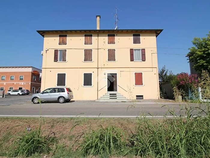 Appartamento bilocale in vendita in Strada Nuova di Coloreto, Parma
