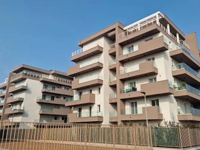 Appartamento quadrilocale in vendita in Via Giuseppe Mazzini, Cassina De' Pecchi