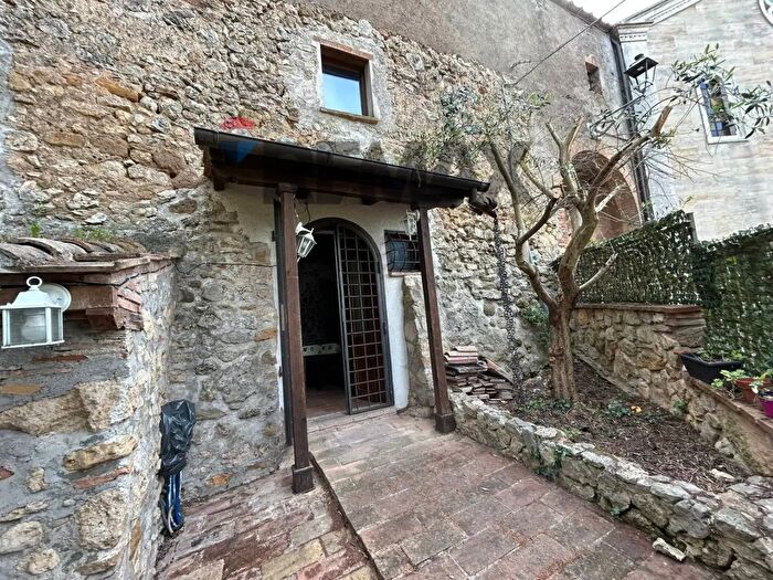 Appartamento bilocale in vendita in Via Cansacchi, Amelia