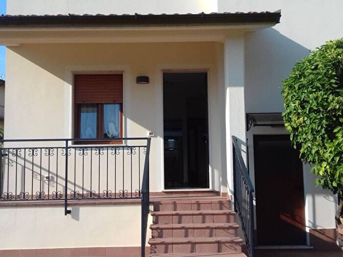Appartamento bilocale in affitto in Via Mazzincollo, Crociata, Sarzana
