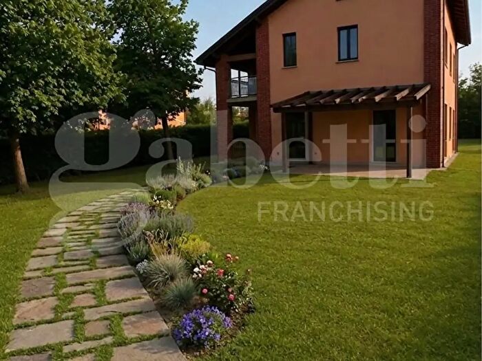 Appartamento trilocale in vendita in Rozzano