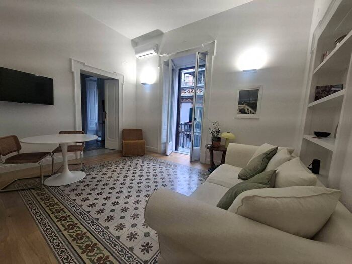 Appartamento bilocale in affitto in Via Francesco Crispi, Piazza Amedeo Parco Margherita, Napoli