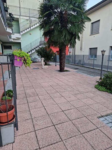 Appartamento trilocale in vendita in Cantu