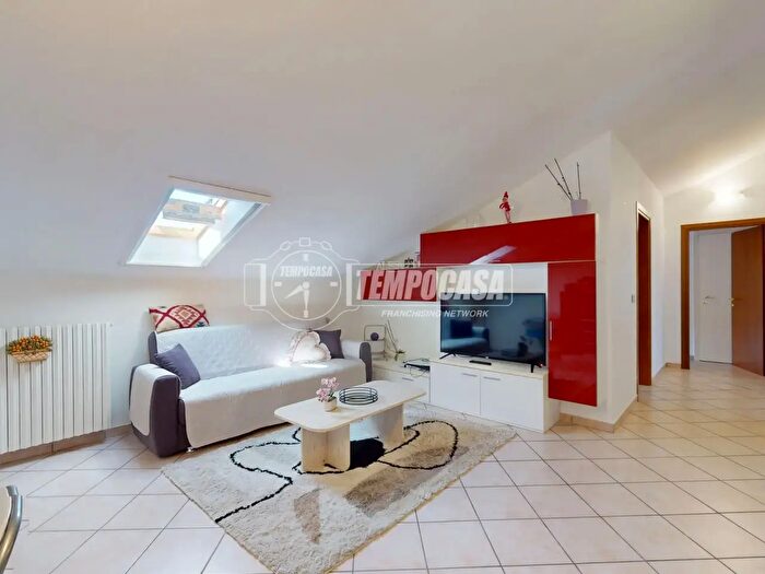 Appartamento trilocale in vendita in Cherasco