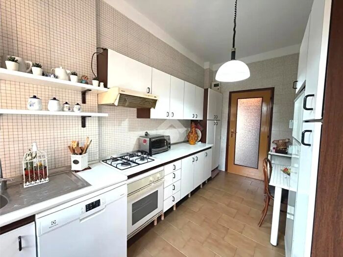Appartamento con 5 locali in affitto in Via Cesare Balbo, Torino