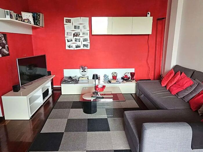 Appartamento trilocale in affitto in Via Oberdan, Arosio