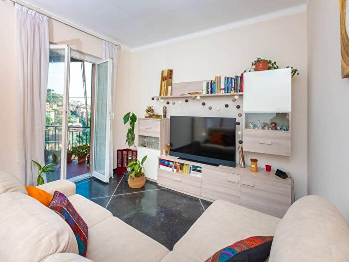 Appartamento quadrilocale in affitto in Via Posalunga, Borgoratti, Genova