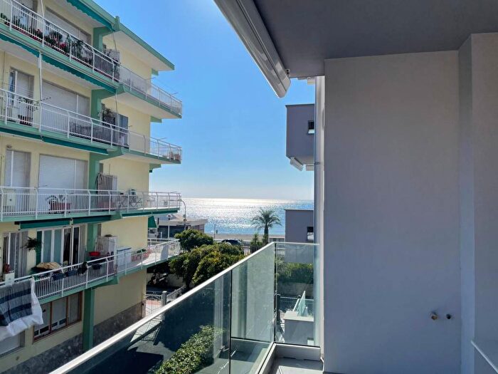 Appartamento bilocale in affitto in Centro, Pietra Ligure