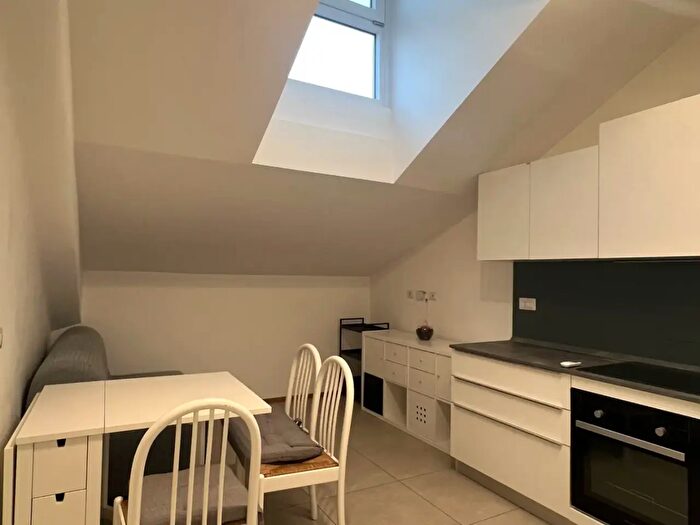 Appartamento bilocale in affitto in Viale Certosa, Milano