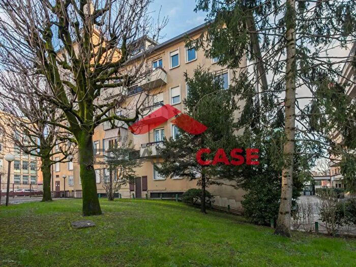 Case in Vendita e in Affitto - 3