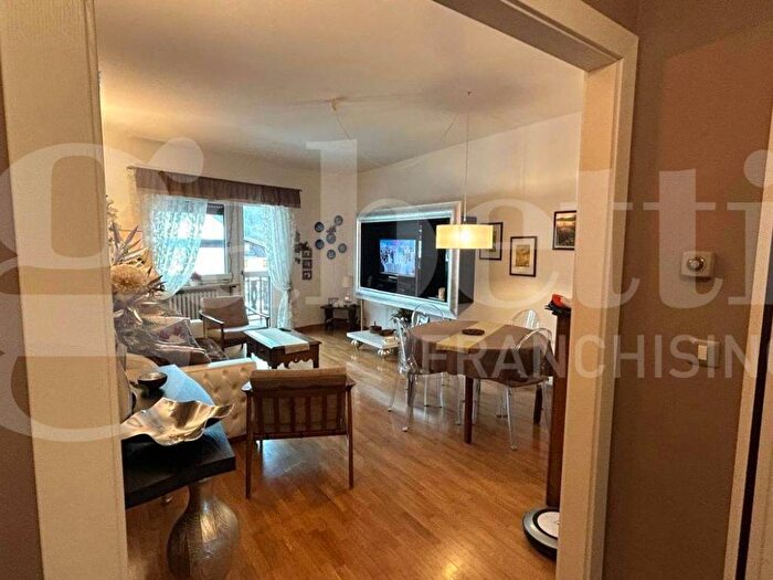 Appartamento trilocale in affitto in Via Genova, Centro, Bardonecchia