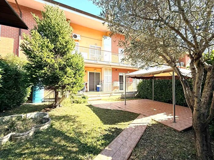 Appartamento trilocale in vendita in Via Giovanni Paolo II, Fiano Romano