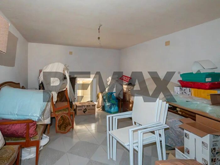 Appartamento trilocale in vendita in Via Favitta, Caltagirone