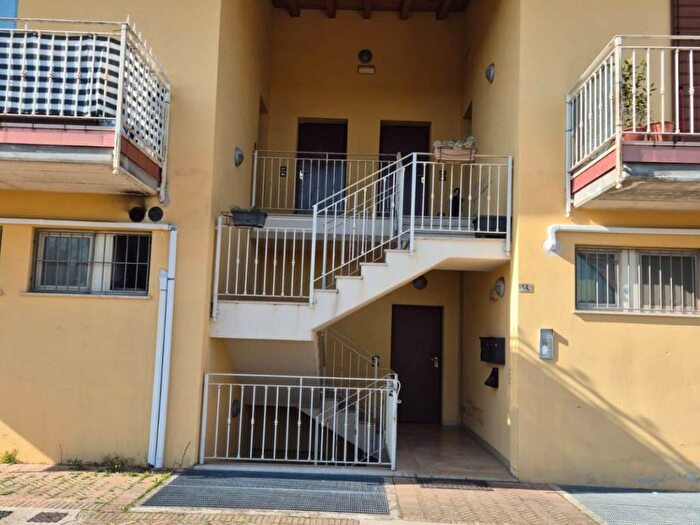 Appartamento trilocale in affitto in Via Nazionale, Raffa, Puegnago sul Garda