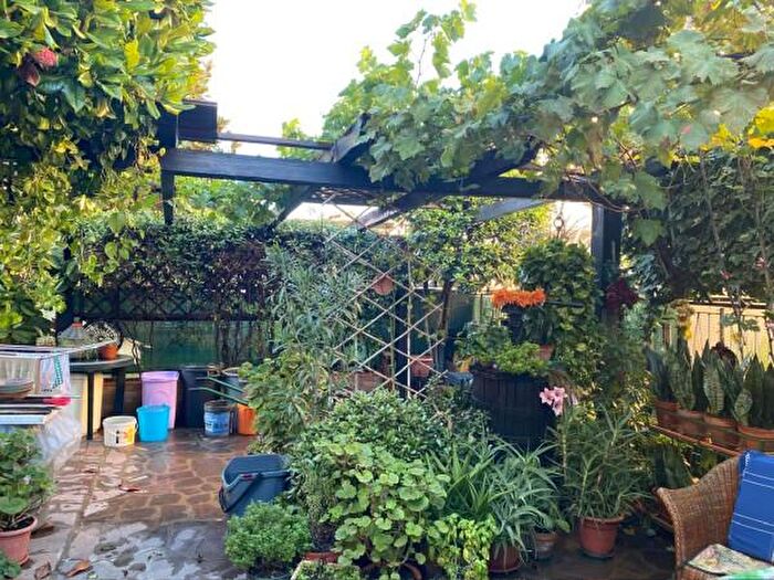 Casa con 5 locali in vendita in Cesena