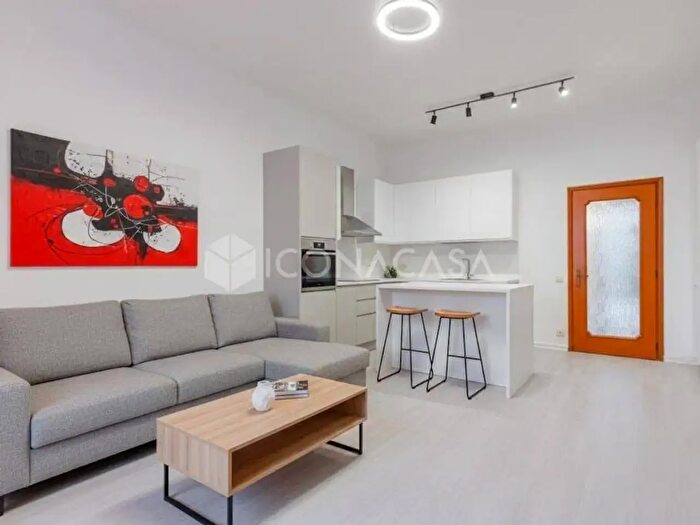 Appartamento bilocale in vendita in Via Padova, Milano