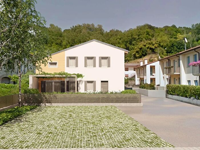 Appartamento trilocale in vendita in Cappella Maggiore